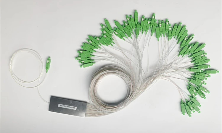 Divisor de fibra PLC 1X64, tubo de aço, fibra nua 250μm, SC APC, monomodo