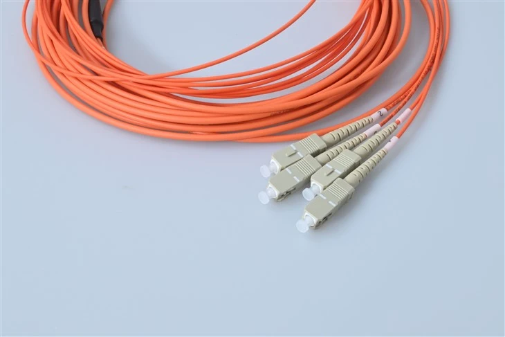 Patch Cord SC Multimodo de 12 Núcleos Laranja